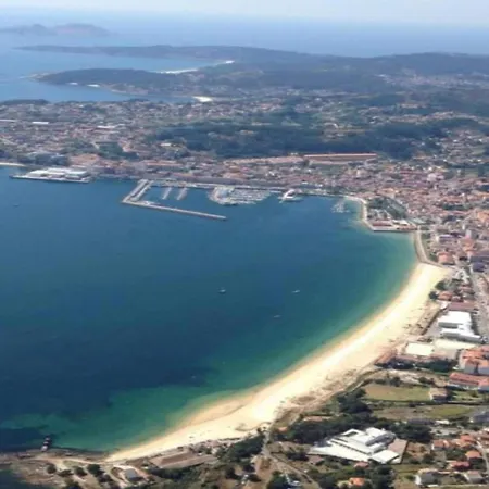 Apartment In Cangas Near Playa De Barra *